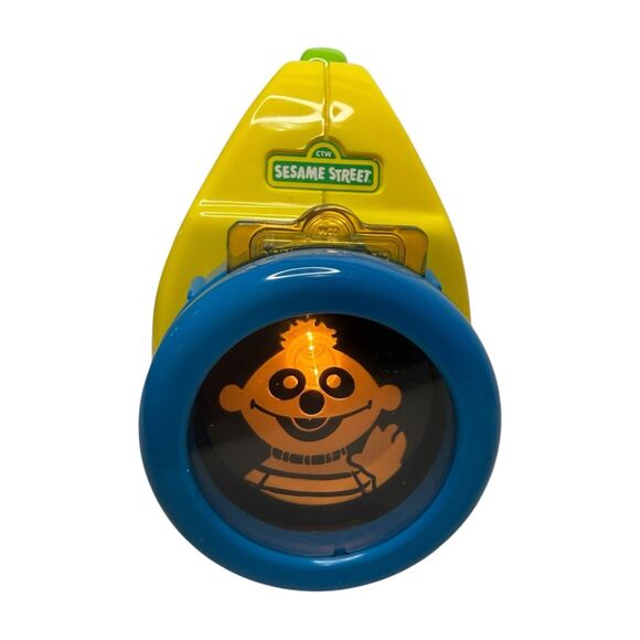 Vintage Playskool Sesame Street Elmo’s World Projector Flashlight With Disks 90s - Picture 6 of 8